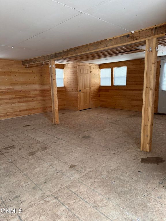 428 2nd Avenue SE, Arnegard, ND 58835 photo 3