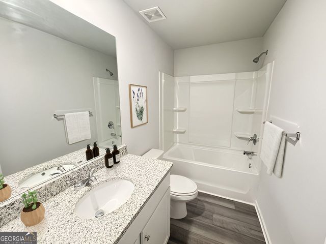 119 Village Green Drive, Adairsville, GA 30103