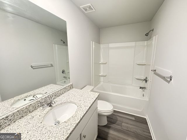 119 Village Green Drive, Adairsville, GA 30103
