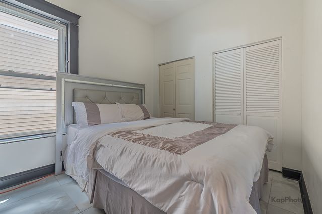 3122 W 39th Place, Chicago, IL 60632