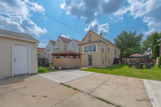 3122 W 39th Place, Chicago, IL 60632