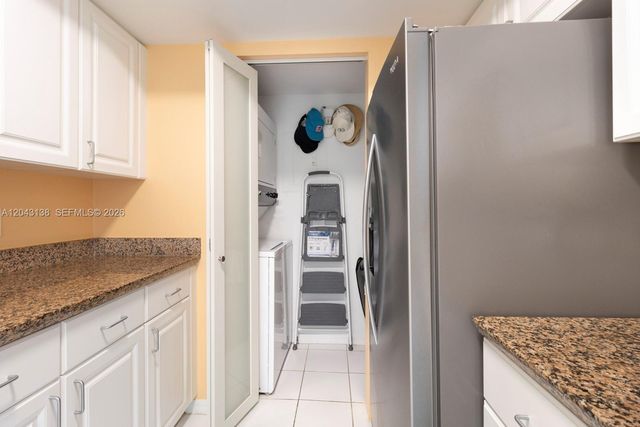 90 Alton Rd 1005, Miami Beach, FL 33139