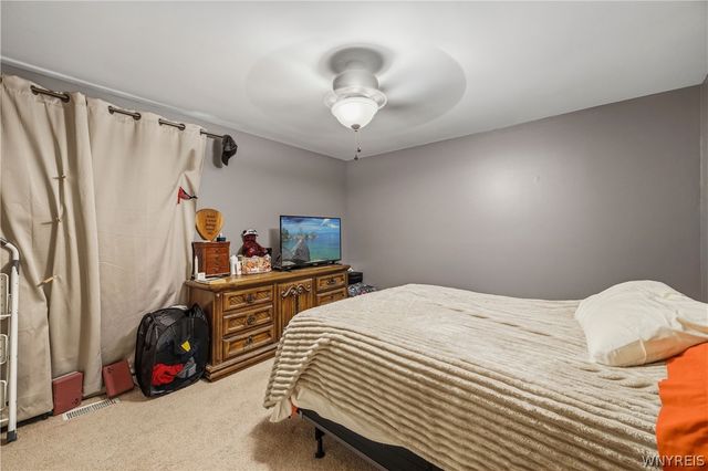 100 West Bihrwood Drive, West Seneca, NY 14224