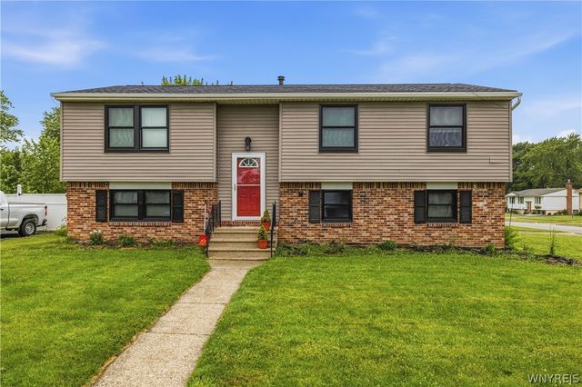100 West Bihrwood Drive, West Seneca, NY 14224