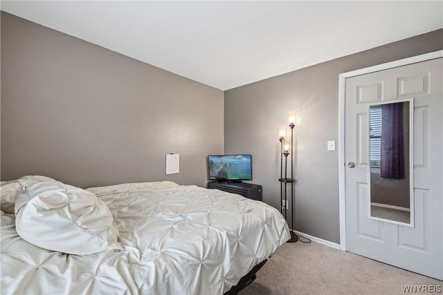 100 West Bihrwood Drive, West Seneca, NY 14224