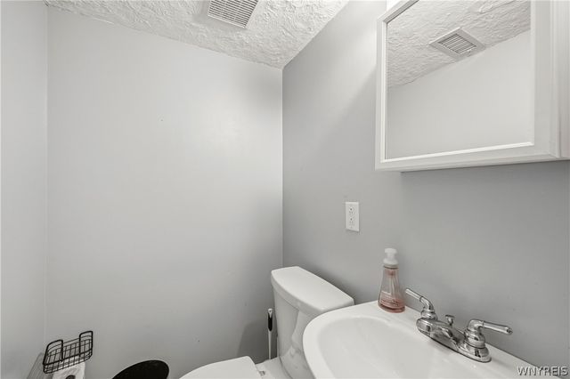 100 West Bihrwood Drive, West Seneca, NY 14224
