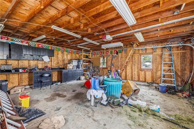 100 West Bihrwood Drive, West Seneca, NY 14224