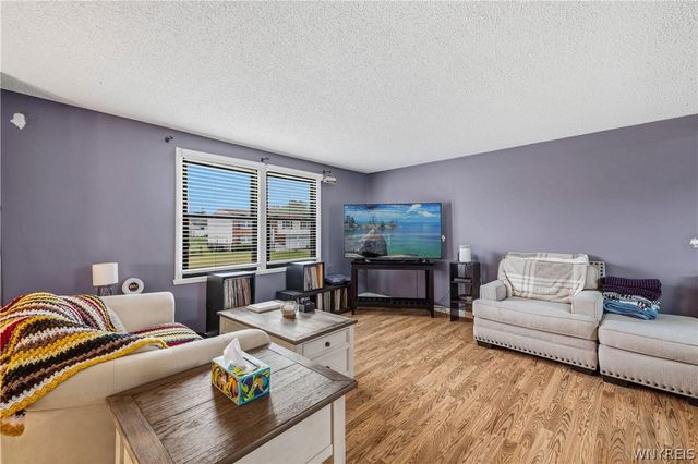 100 West Bihrwood Drive, West Seneca, NY 14224