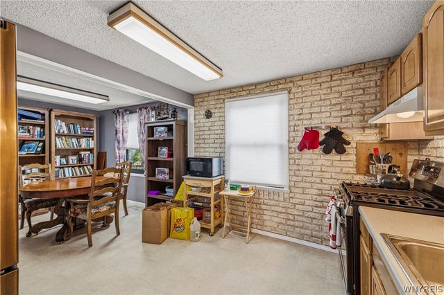 100 West Bihrwood Drive, West Seneca, NY 14224
