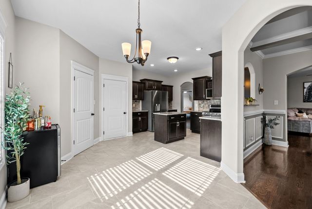 295 Castleton Ct, Clarksville, TN 37043