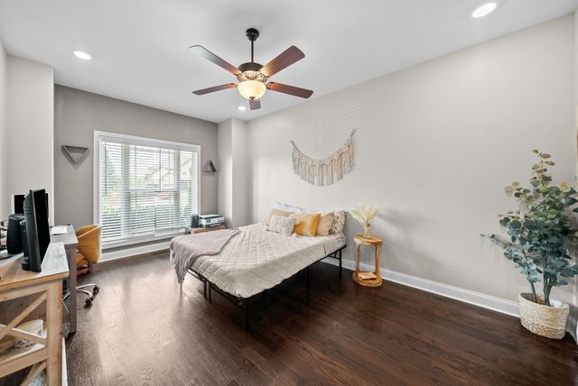295 Castleton Ct, Clarksville, TN 37043