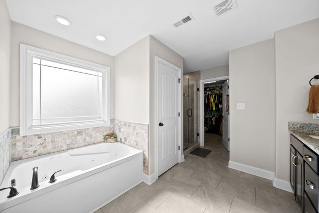 295 Castleton Ct, Clarksville, TN 37043