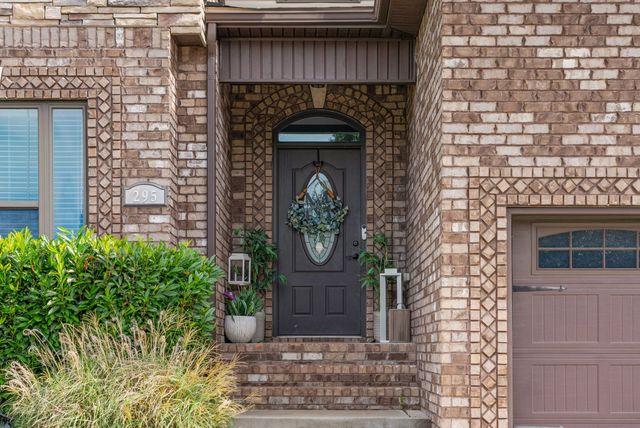 295 Castleton Ct, Clarksville, TN 37043