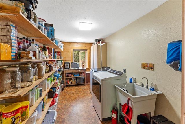 1490 MILL POND COURT, North Pole, AK 99705