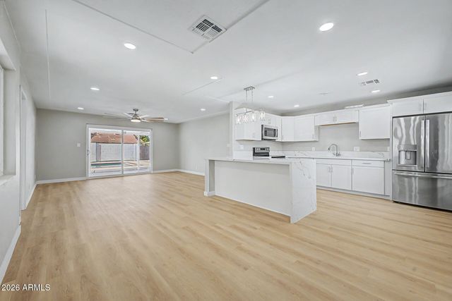 3416 W MCLELLAN Boulevard, Phoenix, AZ 85017