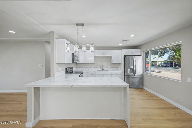 3416 W MCLELLAN Boulevard, Phoenix, AZ 85017