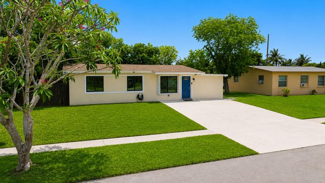 5700 SW 37th Court, Davie, FL 33314
