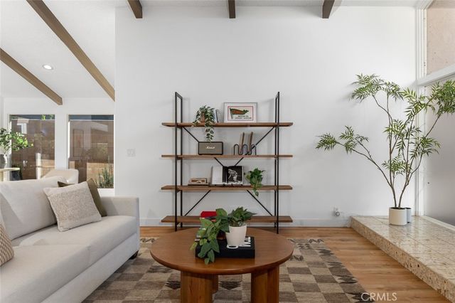 5360 E El Jardin Street, Long Beach, CA 90815