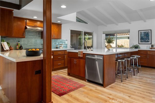 5360 E El Jardin Street, Long Beach, CA 90815