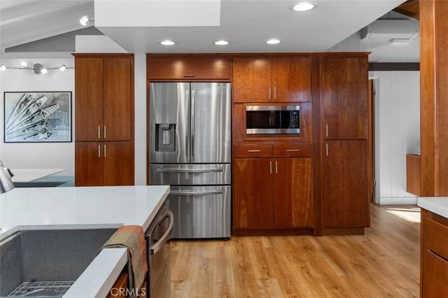 5360 E El Jardin Street, Long Beach, CA 90815