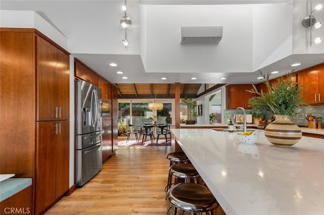 5360 E El Jardin Street, Long Beach, CA 90815