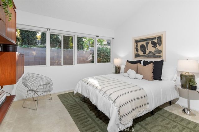 5360 E El Jardin Street, Long Beach, CA 90815