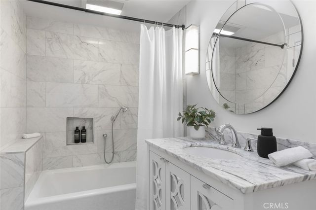 5360 E El Jardin Street, Long Beach, CA 90815