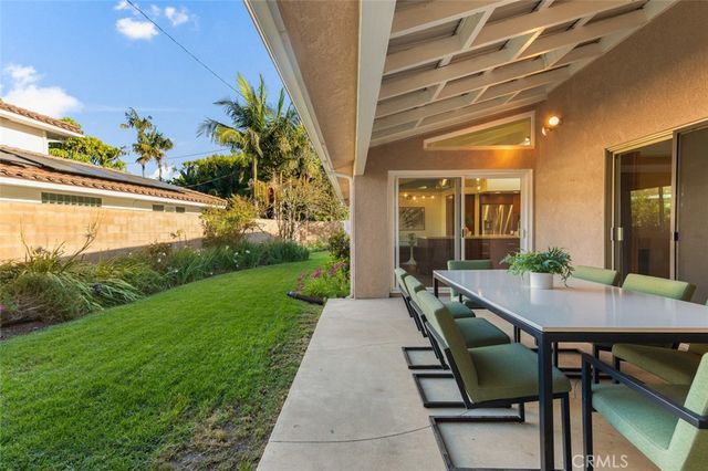 5360 E El Jardin Street, Long Beach, CA 90815