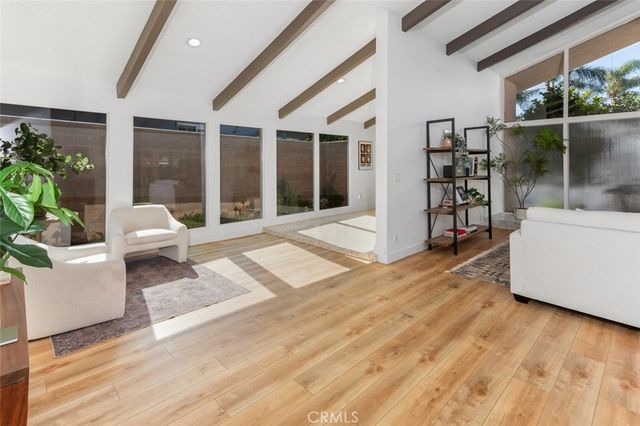 5360 E El Jardin Street, Long Beach, CA 90815