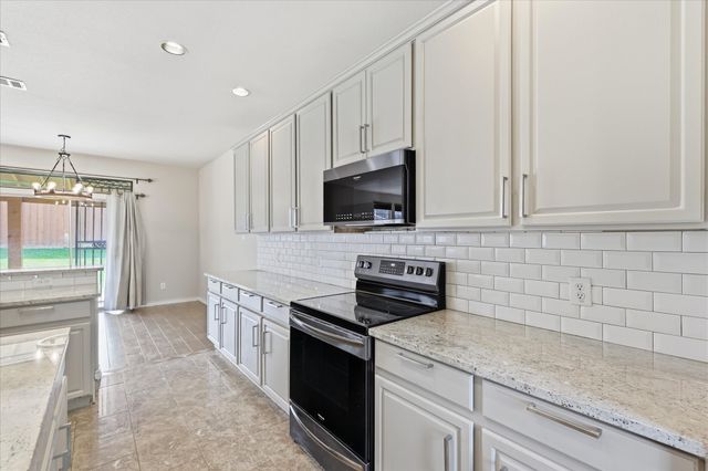 207 Moonlight Drive, Euless, TX 76039