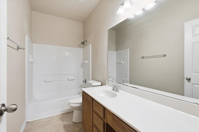 207 Moonlight Drive, Euless, TX 76039