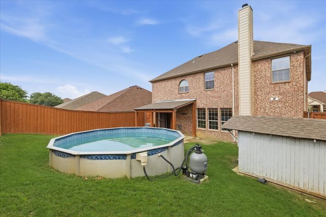 207 Moonlight Drive, Euless, TX 76039