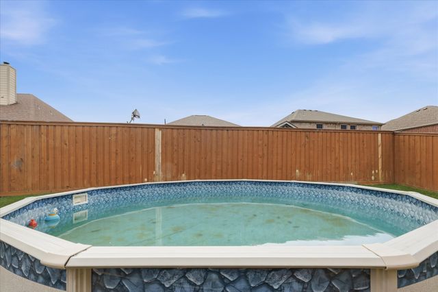 207 Moonlight Drive, Euless, TX 76039