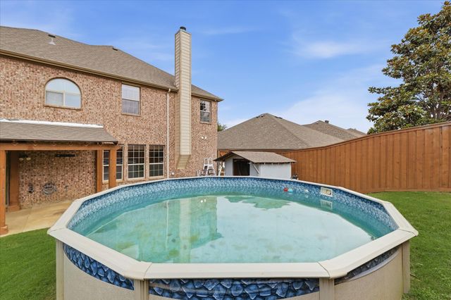 207 Moonlight Drive, Euless, TX 76039