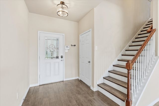 207 Moonlight Drive, Euless, TX 76039