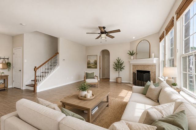 207 Moonlight Drive, Euless, TX 76039