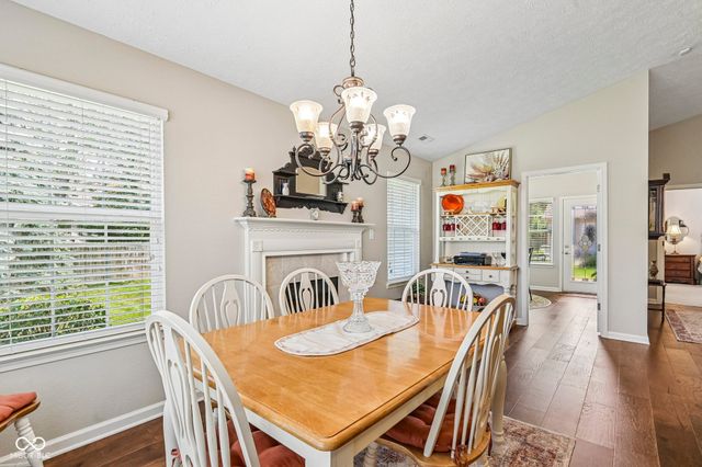 6912 Trophy Lane, Noblesville, IN 46062
