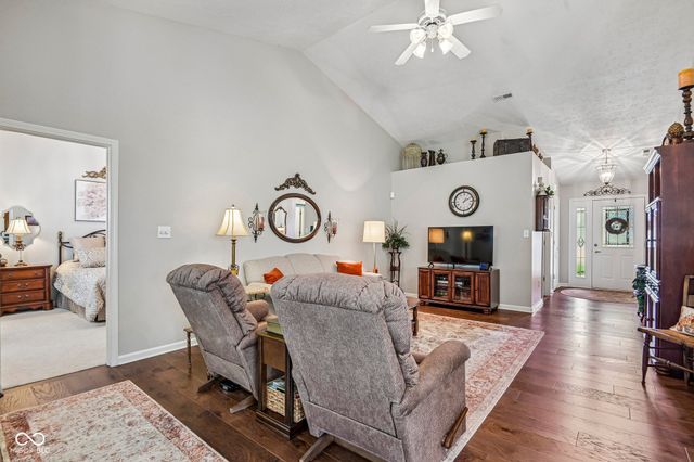 6912 Trophy Lane, Noblesville, IN 46062