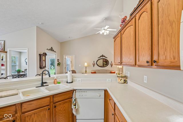 6912 Trophy Lane, Noblesville, IN 46062