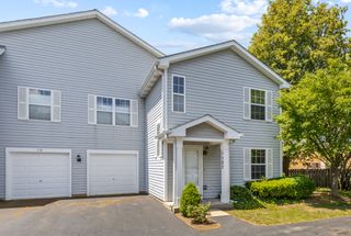 1127 Orleans Drive, Mundelein, IL 60060