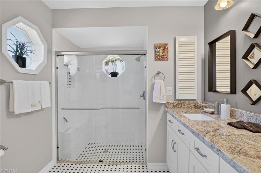 Image 19 of property listing at 2123 SW 49th TER, Cape Coral, FL 33914