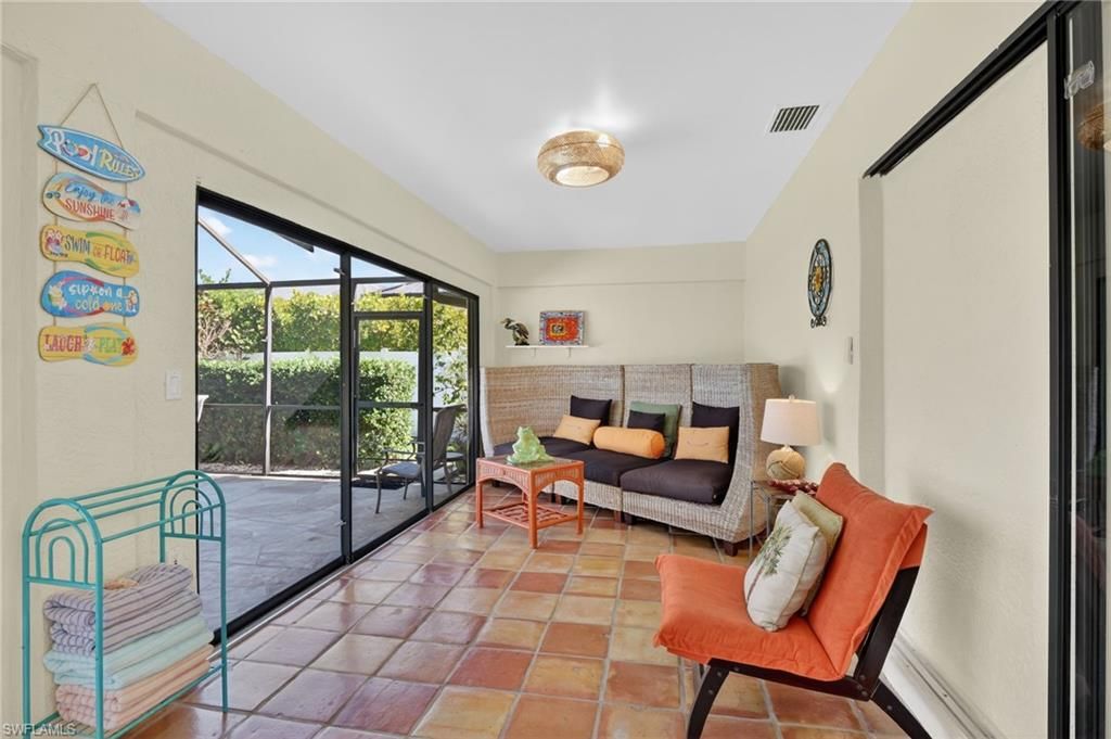 Image 30 of property listing at 2123 SW 49th TER, Cape Coral, FL 33914