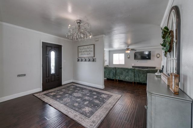 1175 N Frankwood Avenue, Reedley, CA 93654