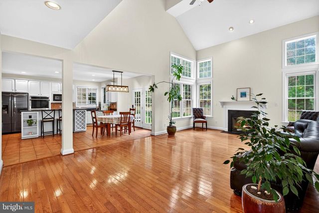 44021 RIVERPOINT DR, Leesburg, VA 20176