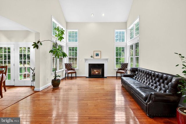 44021 RIVERPOINT DR, Leesburg, VA 20176