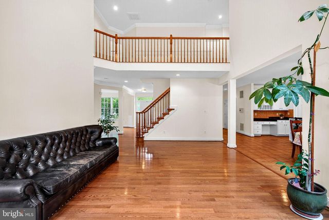 44021 RIVERPOINT DR, Leesburg, VA 20176