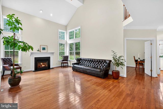 44021 RIVERPOINT DR, Leesburg, VA 20176