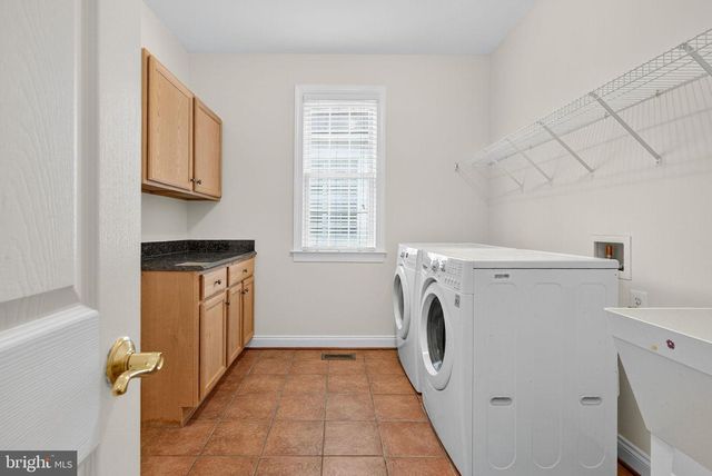 44021 RIVERPOINT DR, Leesburg, VA 20176