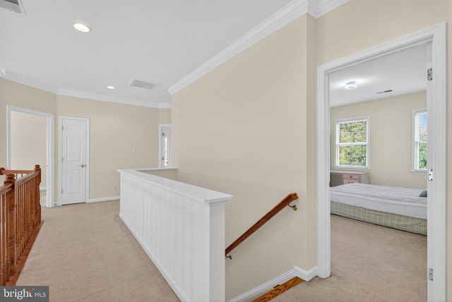 44021 RIVERPOINT DR, Leesburg, VA 20176