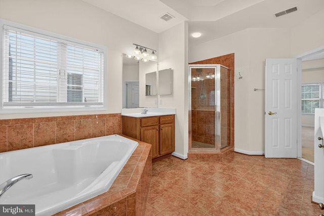 44021 RIVERPOINT DR, Leesburg, VA 20176